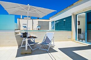 Perle Marine Suite Apartments