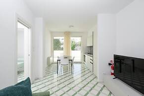 Perle Marine Suite Apartments