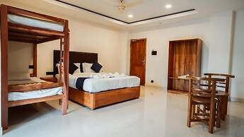 Sayora Hotels