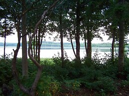 Mobile Home im Ferienpark mit Seezugang