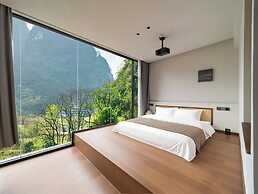 Hidden Valley Hotel