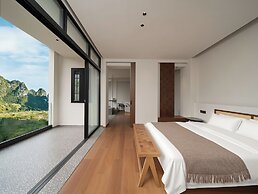 Hidden Valley Hotel