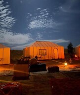 Merzouga Luxury Camp & Desert Activities