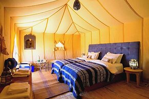 Merzouga Luxury Camp & Desert Activities