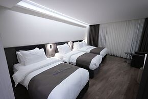 THE NAVA HOTEL