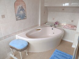 Coppers End Guest House