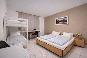 AR Frankfurt Airport Terminal Hotel