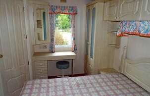 Mobile Home im Ferienpark mit Seezugang