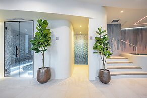 Energy Hotel & Business Center