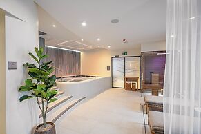 Energy Hotel & Business Center
