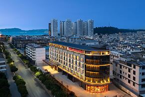 Hilton Garden Inn Dali Erhai Park