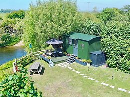 Salthaven Shepherds Hut
