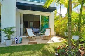 The Beach View Playabonita Beachfront Pool