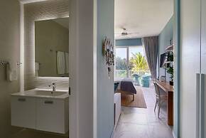 3BR Beach Condo Lakeview Playabonita Pool LUX