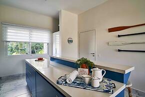 3BR Beach Condo Lakeview Playabonita Pool LUX