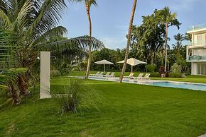 3BR Beach Condo Lakeview Playabonita Pool LUX