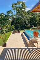 4BR Wood Mountain Villa Jarabacoa Heated Pool