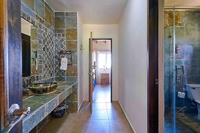 4BR Wood Mountain Villa Jarabacoa Heated Pool