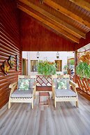 4BR Wood Mountain Villa Jarabacoa Heated Pool