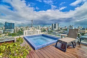 Piantini Views Downtown SD Gym Lounge Pool
