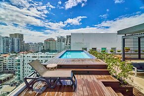 Piantini Views Downtown SD Gym Lounge Pool