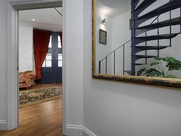 The Mayflower Suite