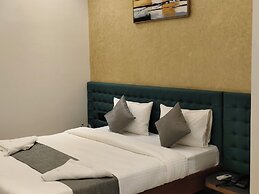 Hotel Raas Vrindavan