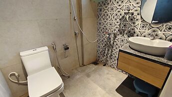 Everest Inn Chakan