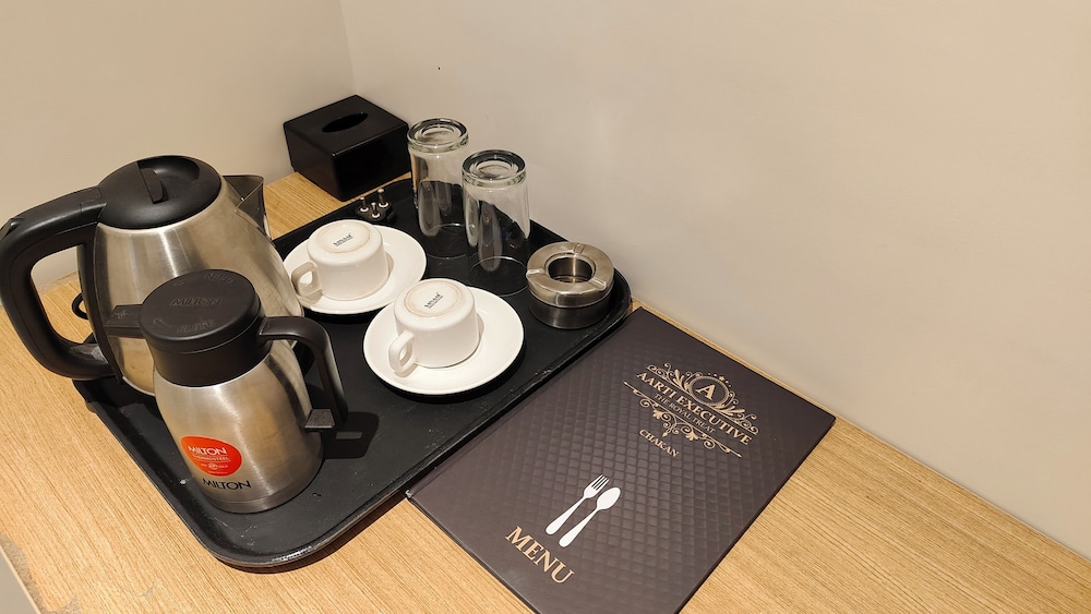 Everest Inn Chakan