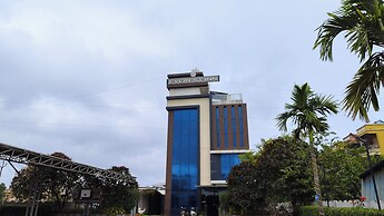 Everest Inn Chakan