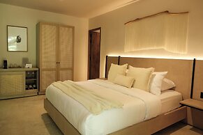 Isla Clara Hotel