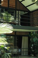 Isla Clara Hotel