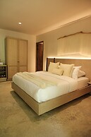 Isla Clara Hotel