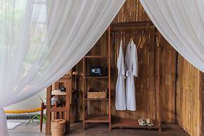 LeLangit Eco Cabin