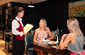 Luxe Paradise Suites Hotel & Spa