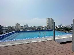 Luxe Paradise Suites Hotel & Spa
