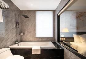 Luxe Paradise Suites Hotel & Spa