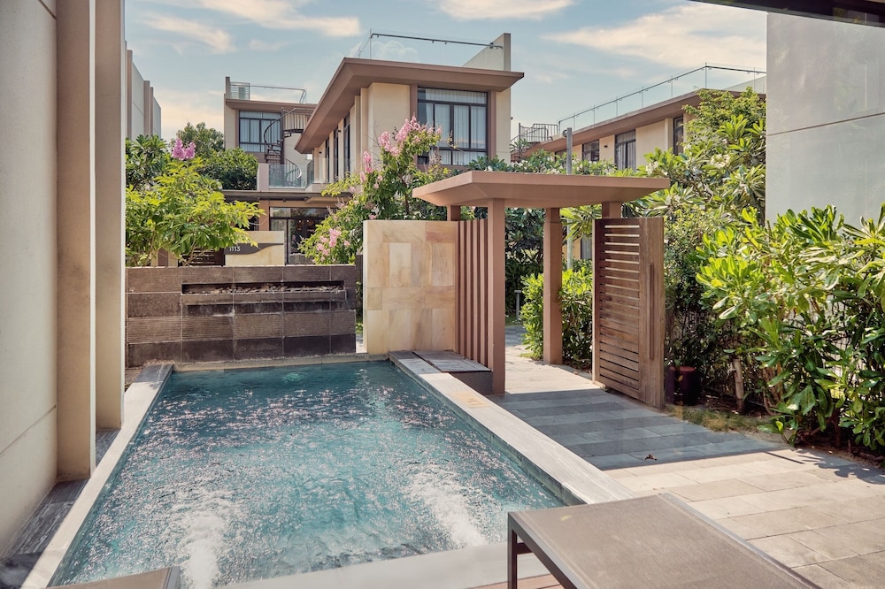 Sunrise Pool Villa Cam Ranh