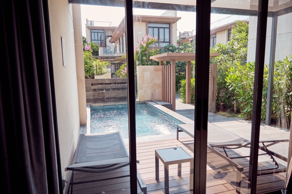 Sunrise Pool Villa Cam Ranh