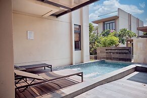 Sunrise Pool Villa Cam Ranh