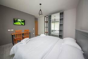 Aerial Hotel & SPA
