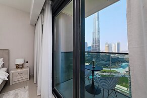 Burj View Stylish 3BR with Maids Room