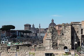 Large 6-Bed Stay near the Colosseum