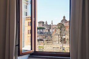 Large 6-Bed Stay near the Colosseum