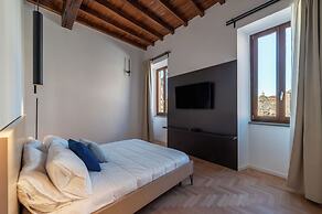 Large 6-Bed Stay near the Colosseum