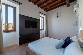 Large 6-Bed Stay near the Colosseum