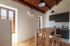 Large 6-Bed Stay near the Colosseum
