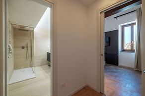 Large 6-Bed Stay near the Colosseum