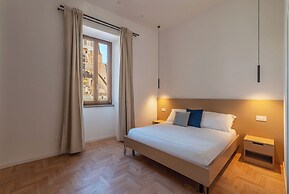 Large 6-Bed Stay near the Colosseum