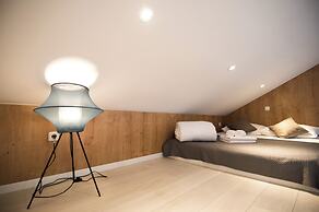 Adriatic Gallery Apartment by DuHomes